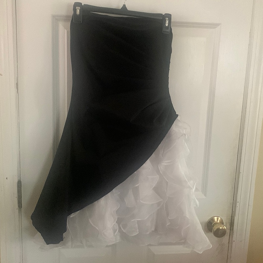 Strapless mini gown from Stacey Sklar
